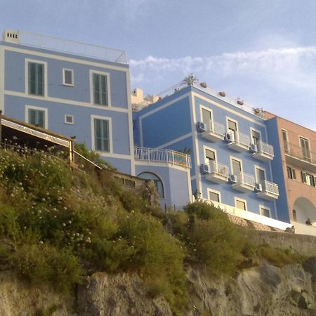 Hotel La Baia Ponza Exteriör bild