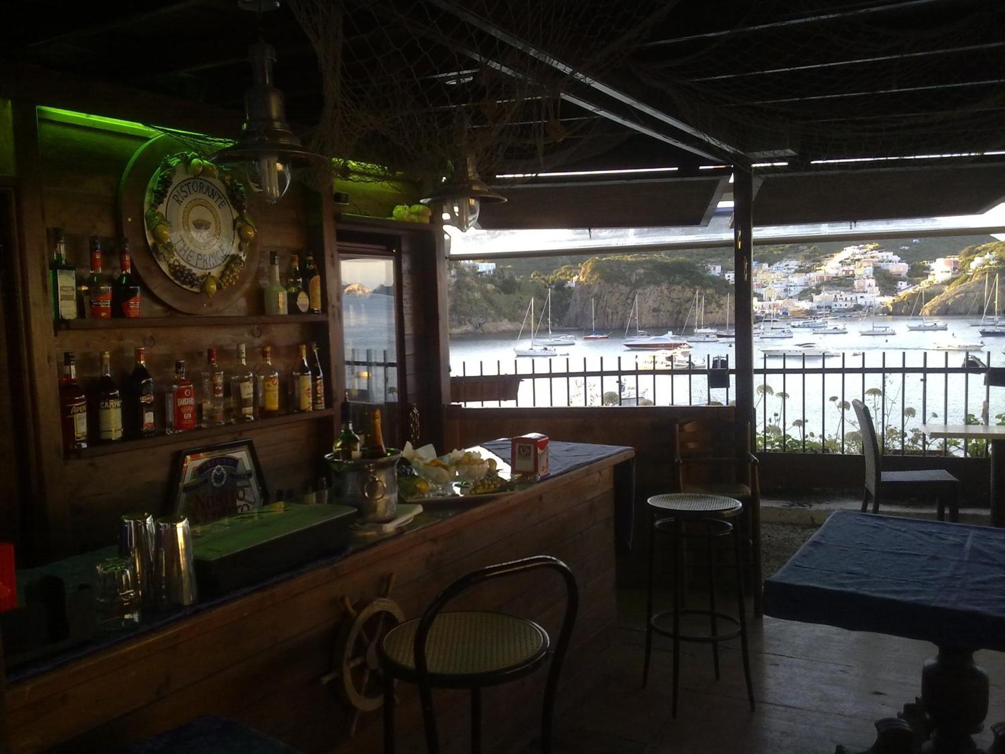 Hotel La Baia Ponza Exteriör bild