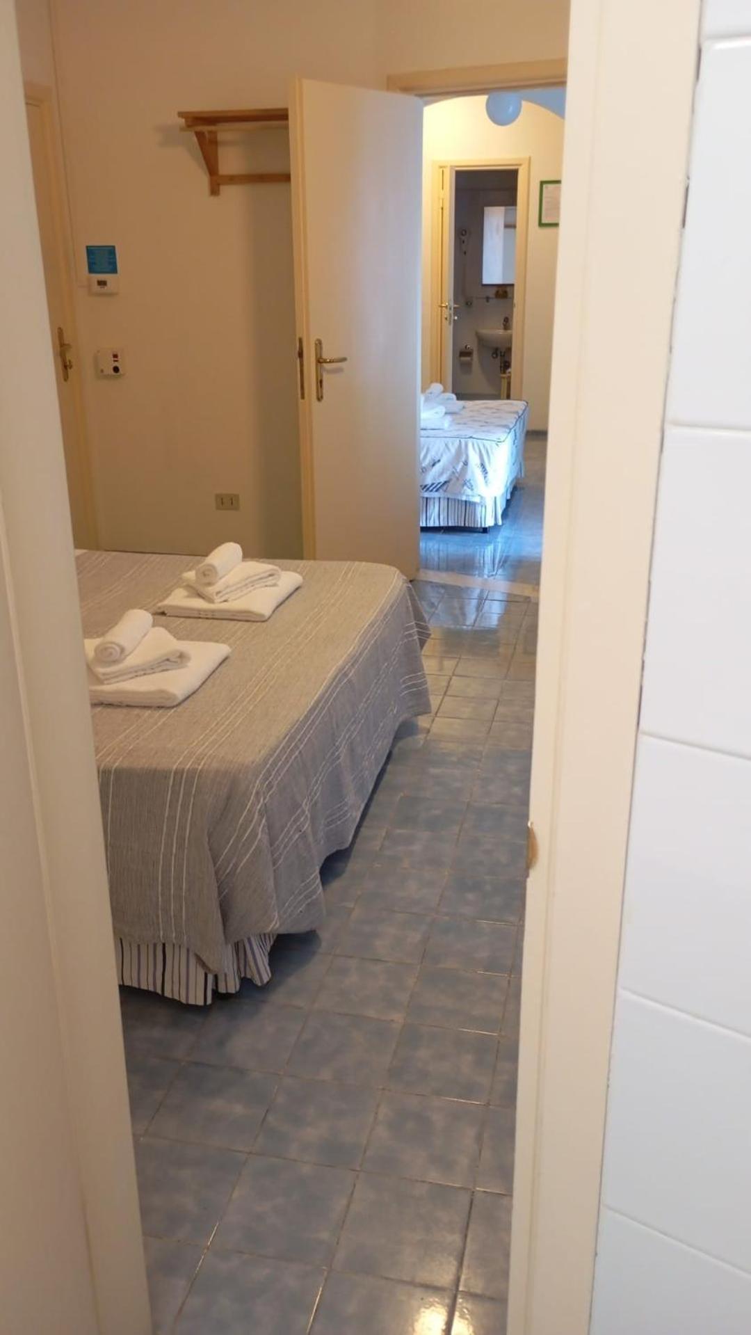 Hotel La Baia Ponza Exteriör bild